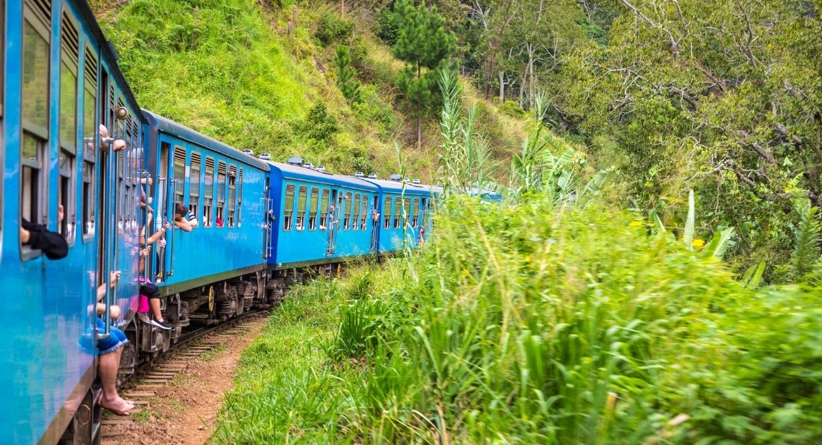 Badulla Train Tour