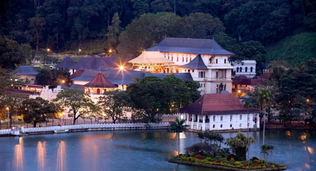 Temple of Tooth Relic - Kandy